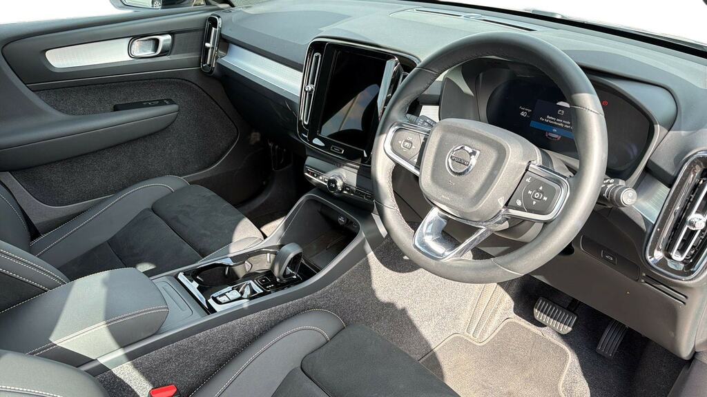 Volvo XC40 2.0 B3p Plus Dark MJ75YFK Silver #5