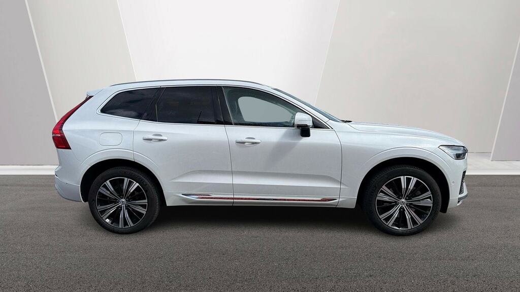 Volvo XC60 2.0 T6 Recharge Phev Inscription Awd White #3