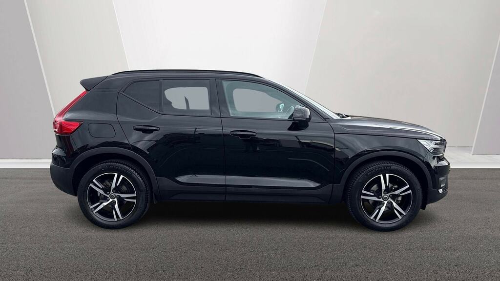 Volvo XC40 1.5 T3 163 R Design Black #3