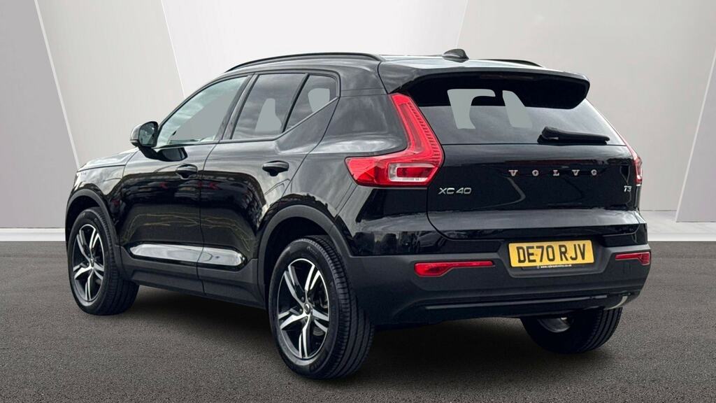 Volvo XC40 1.5 T3 163 R Design Black #2