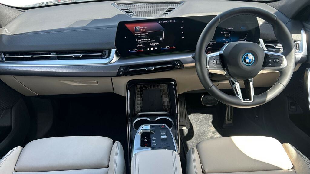 BMW iX2 150Kw Edrive20 M Sport 65Kwh Techpro YB25RJO Blue #4