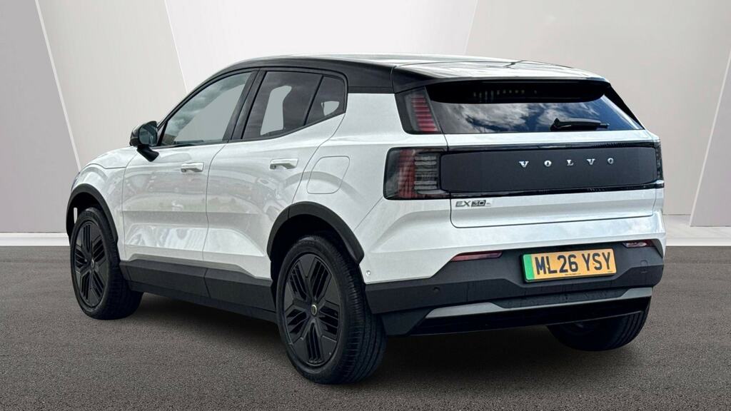 Volvo EX30 Cross Country 315Kw Tm Perf Cross Country Ultra 69Kwh White #2