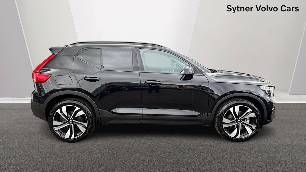 Volvo XC40 2.0 B3p Ultra Dark LA25YBB Black #3