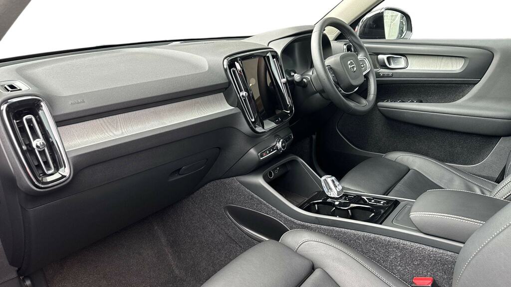 Volvo XC40 2.0 B3p Ultra Dark LA25YBB Black #4