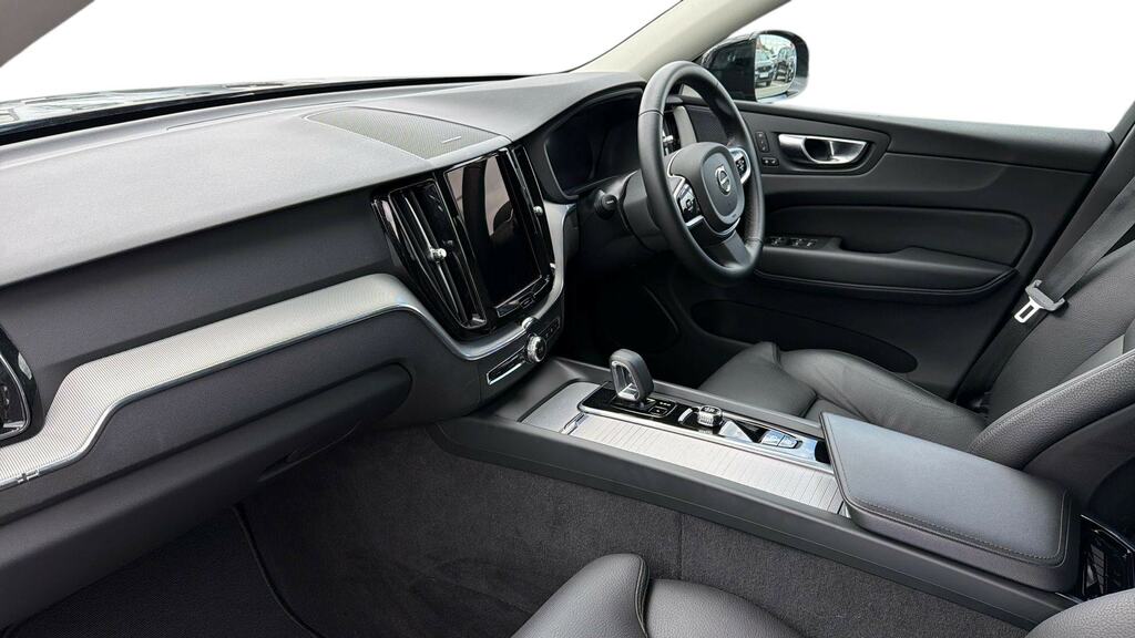 Volvo XC60 2.0 B5p Plus Dark Awd Geartronic RV25OZS Grey #4