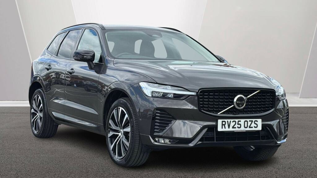Volvo XC60 2.0 B5p Plus Dark Awd Geartronic Grey