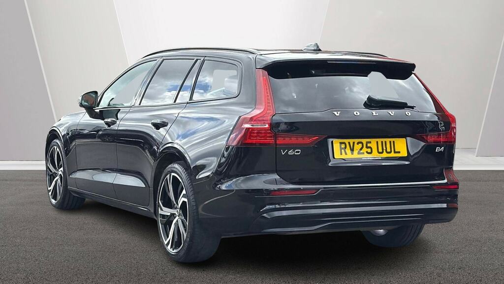 Volvo V60 2.0 B4p Plus Dark 7 Speed RV25UUL Black #2