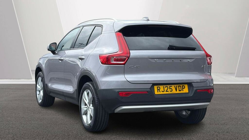Volvo XC40 2.0 B3p Core RJ25VDP Silver #2