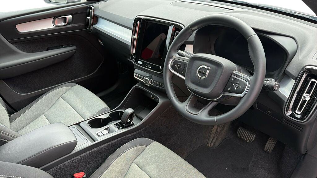 Volvo XC40 2.0 B3p Core RJ25VDP Silver #5