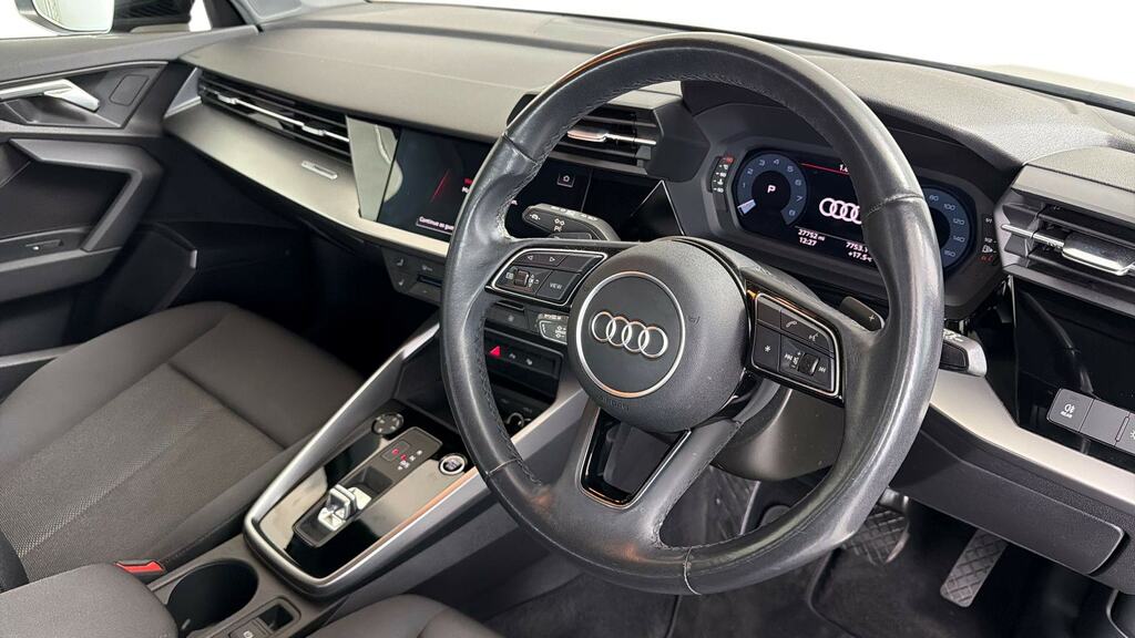 Audi A3 30 Tfsi Technik S Tronic Comfortsound LC23EBY Black #6