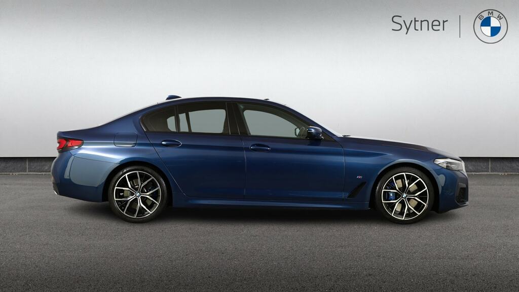 BMW 5 Series 530D Xdrive Mht M Sport Blue #3