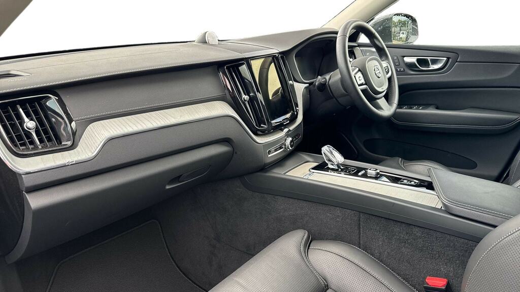 Volvo XC60 2.0 B5p Ultra Bright Awd Geartronic RV25TZZ Grey #4