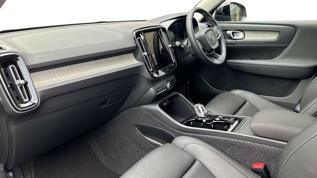 Volvo XC40 2.0 B4p Ultra Dark WF75CFV Gold #4