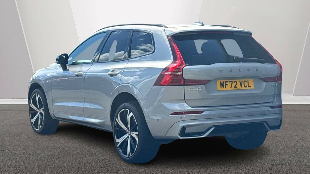 Volvo XC60 2.0 B5p Ultimate Dark Awd Geartronic Silver #2