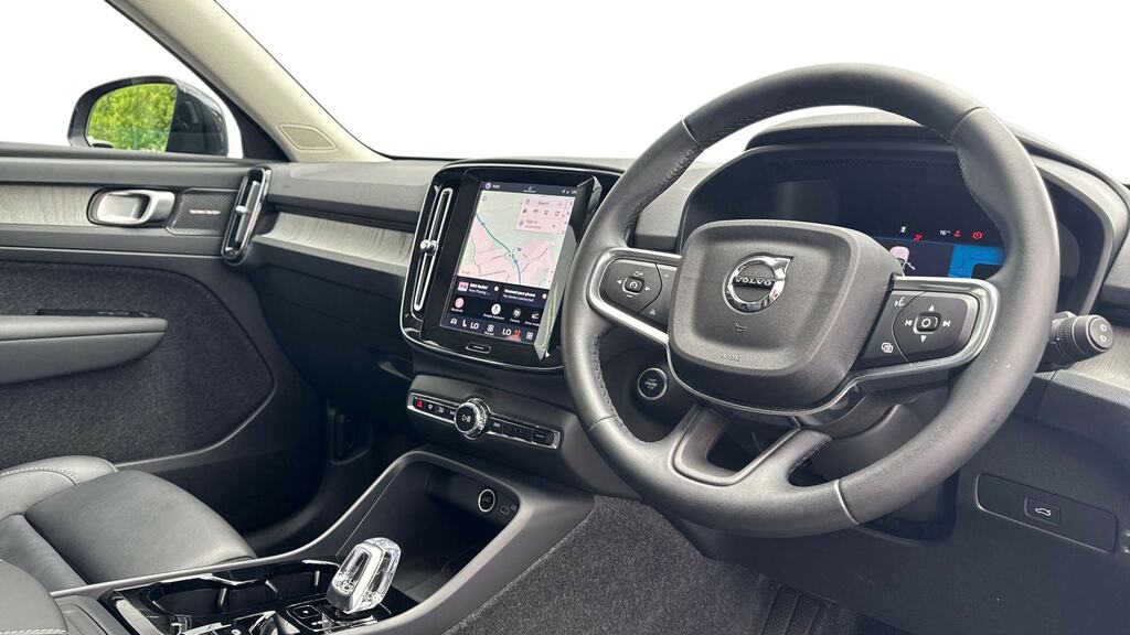 Volvo XC40 2.0 B3p Ultra Dark LA25RZO Green #5