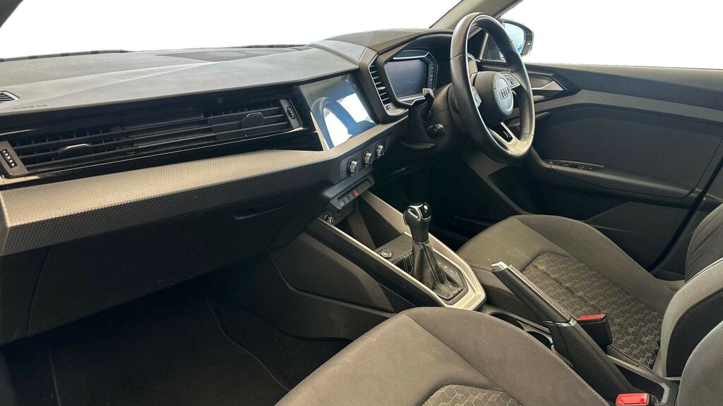 Audi A1 30 Tfsi Sport S Tronic YE70ONT Black #2