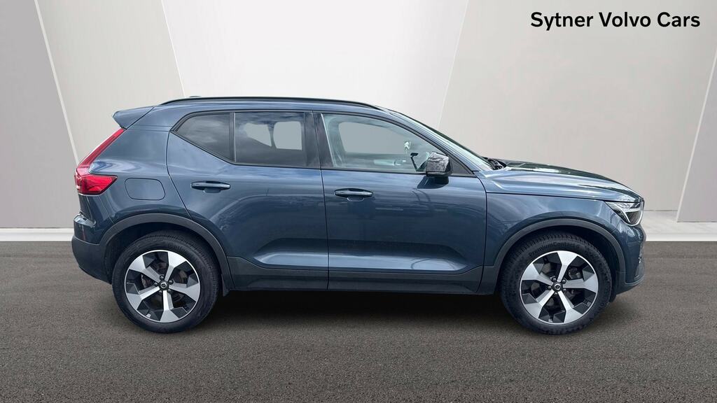 Volvo XC40 2.0 B3p Plus Dark RO75FFU Blue #3