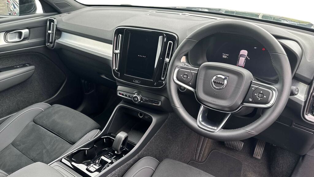 Volvo XC40 2.0 B3p Plus Dark RO75FFU Blue #5