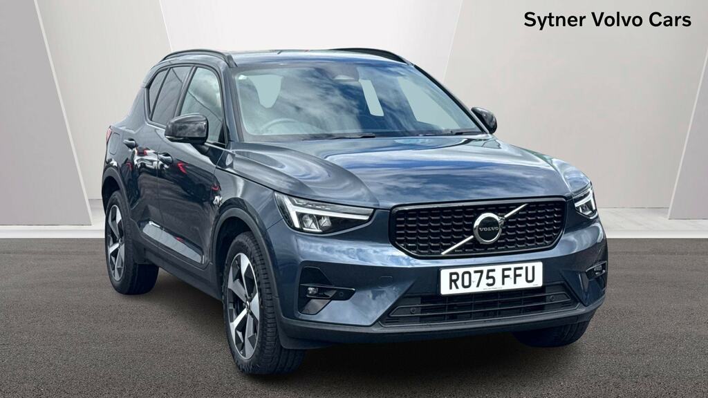 Volvo XC40 2.0 B3p Plus Dark Blue