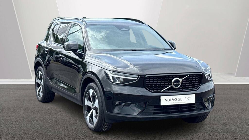 Volvo XC40 2.0 B4p Plus Dark Black