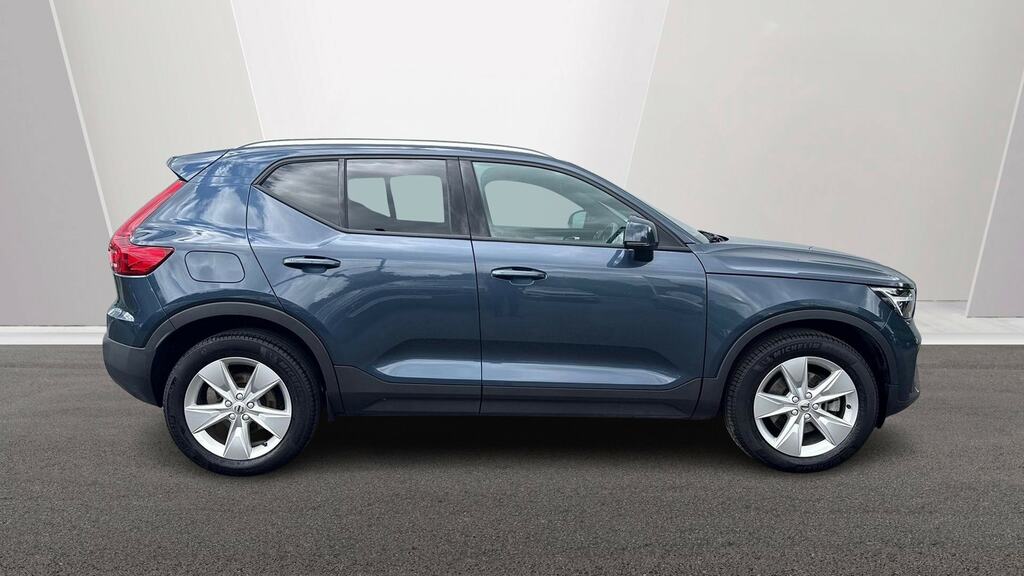 Volvo XC40 2.0 B3p Core RJ25VVE Blue #3