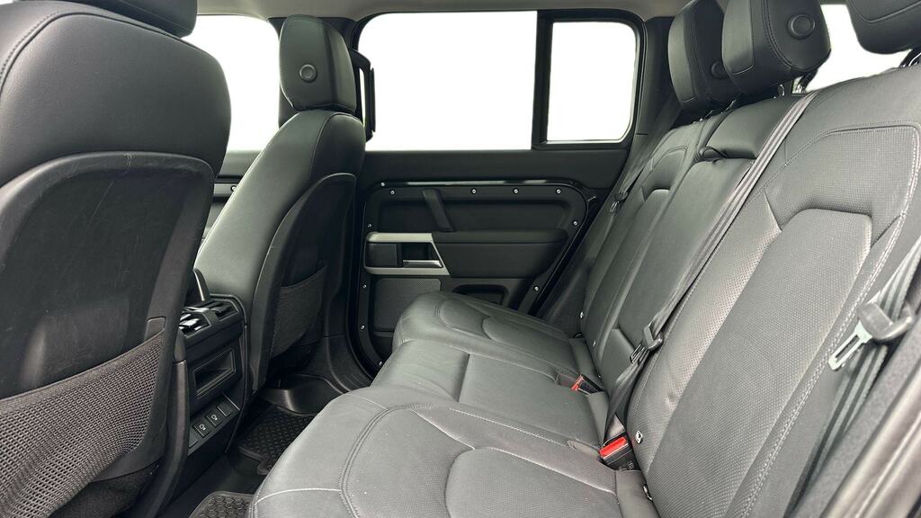 Land Rover Defender 110 3.0 D250 Xs Edition 110 DK24VYZ Black #4