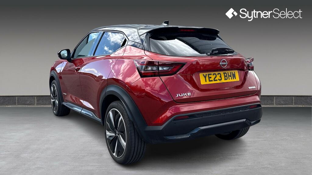 Nissan Juke 1.6 Hybrid Tekna YE23BHW Red #2