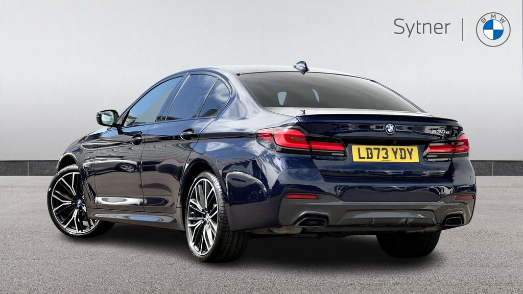 BMW 5 Series 530E M Sport LD73YDY Blue #2
