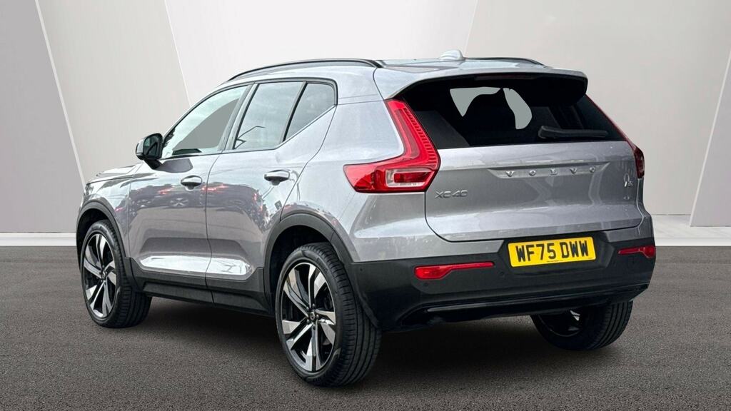Volvo XC40 2.0 B3p Ultra Dark WF75DWW Silver #2
