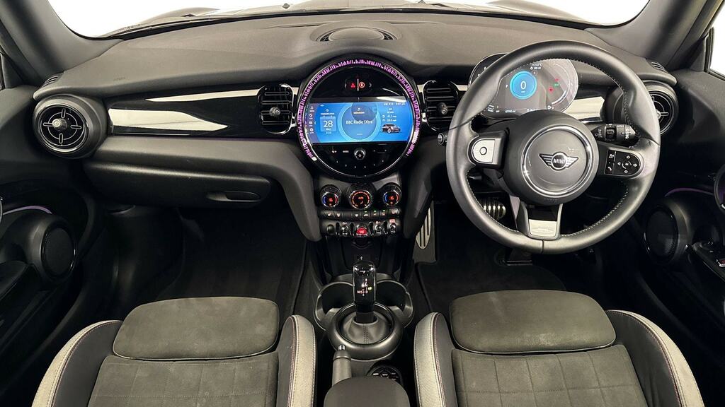 Mini Hatch 1.5 Cooper Sport Premium YR23MSV Black #4