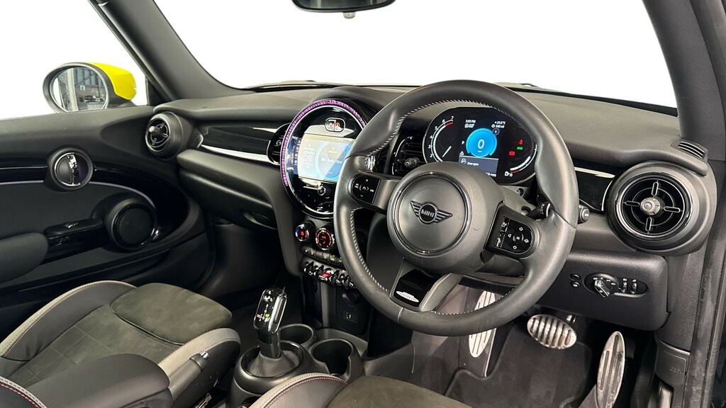 Mini Hatch 1.5 Cooper Sport Premium YR23MSV Black #6