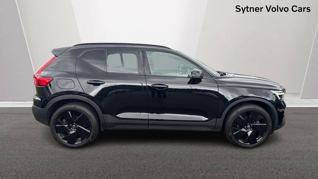 Volvo XC40 2.0 B3p Plus Black Edition MF75UMH Black #3