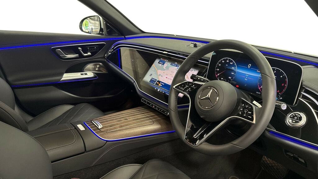 Mercedes-Benz E Class E220d Exclusive Premium Plus 9G-tronic Silver #3