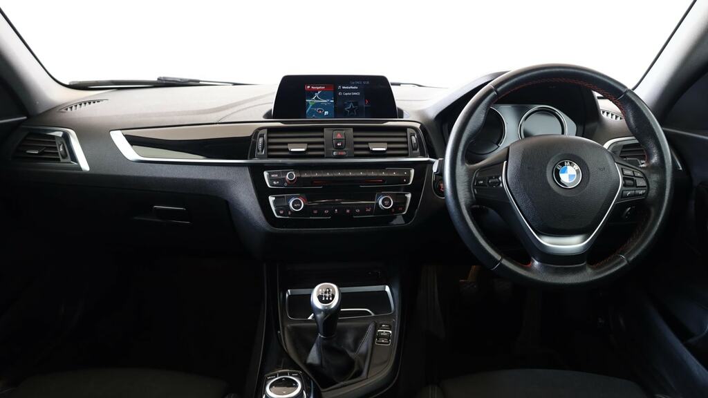 BMW 1 Series 116D Sport YC18JOJ White #4