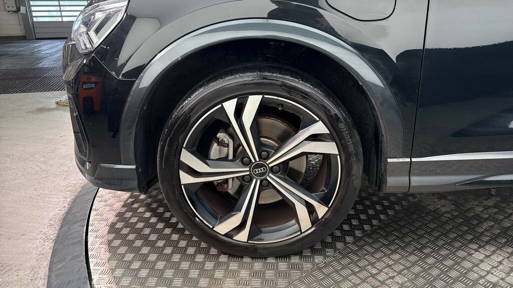 Audi Q3 45 Tfsi E Black Edition S Tronic Tech Pack Black #5