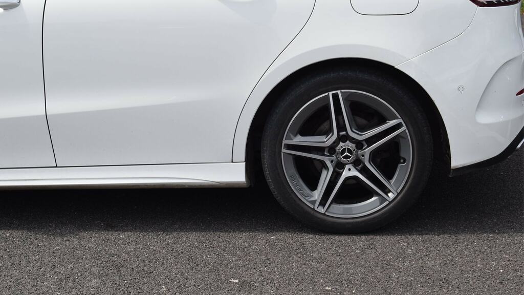 Mercedes-Benz B Class B200d Amg Line Premium NK19XDT White #5