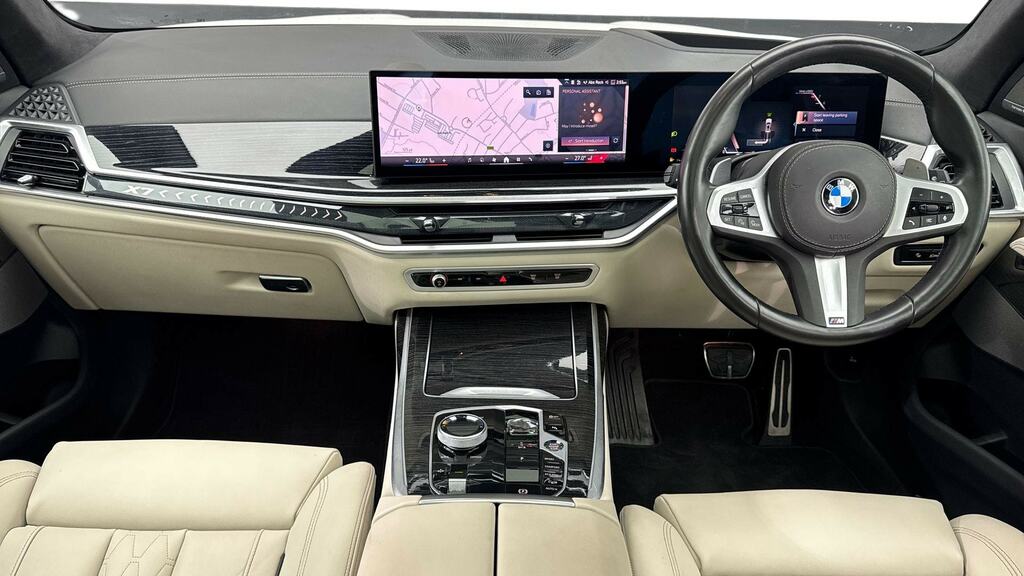 BMW X7 Xdrive40i Mht M Sport Step AY24FAM White #4