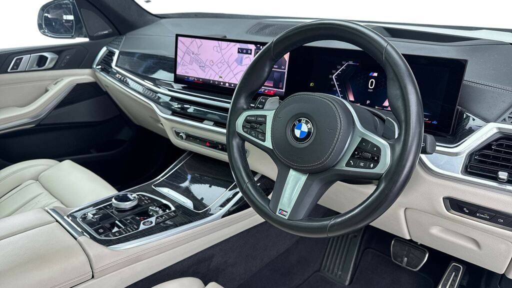 BMW X7 Xdrive40i Mht M Sport Step AY24FAM White #6