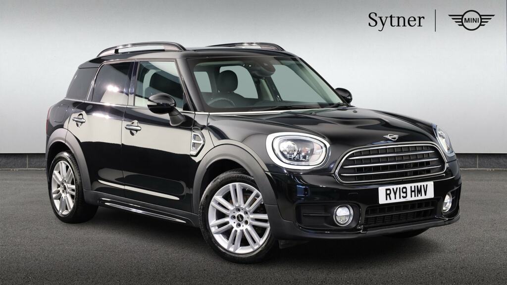 Mini Countryman 1.5 Cooper Exclusive Comfortnav Pack Black