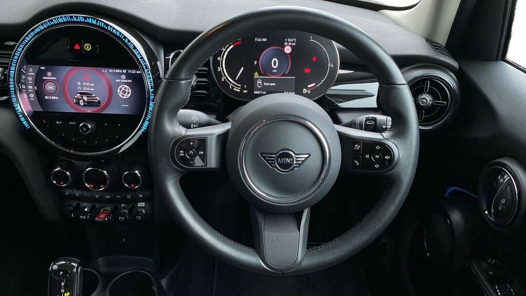 Mini Hatch 1.5 Cooper Classic Premium CP23DHE Silver #5
