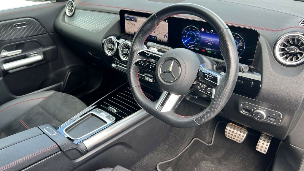 Mercedes-Benz EQA Eqa 250 140Kw Amg Line Executive 70.5Kwh KN74ESY Black #3