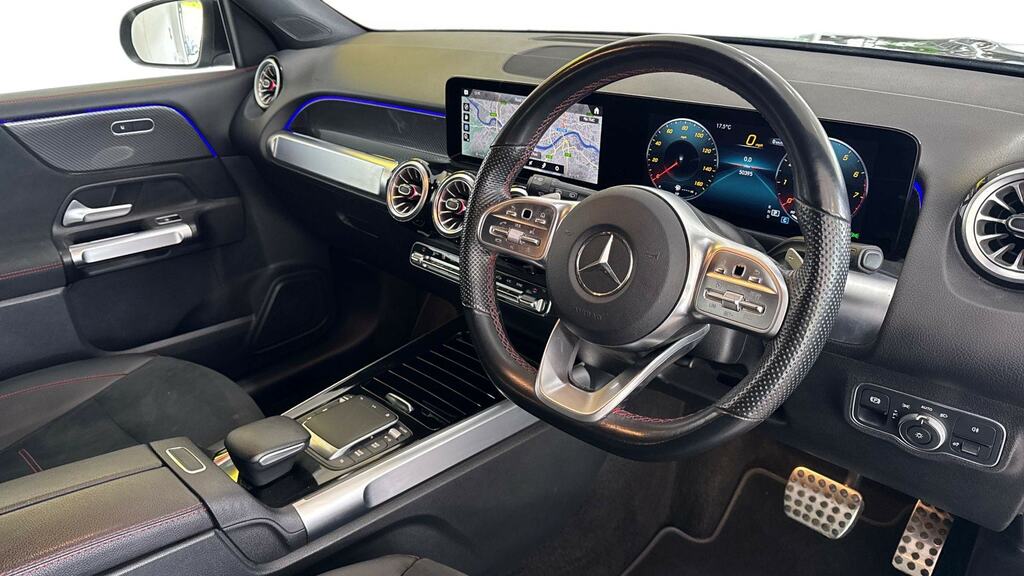 Mercedes-Benz GLB Class Glb 200 Amg Line Premium 7G-tronic KW72FUB Black #3