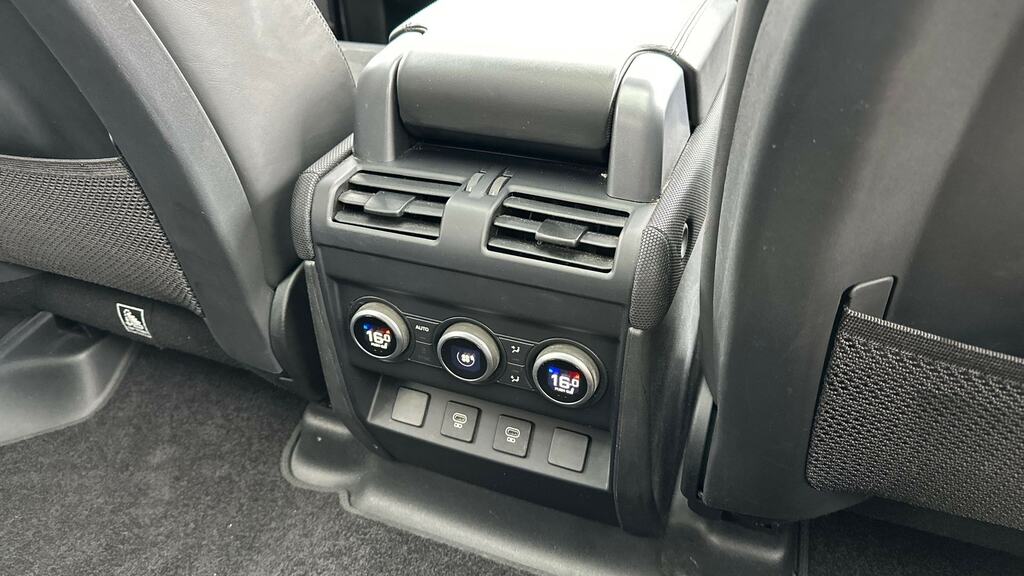 Land Rover Defender 110 5.0 P525 V8 110 KS22OUU Black #2