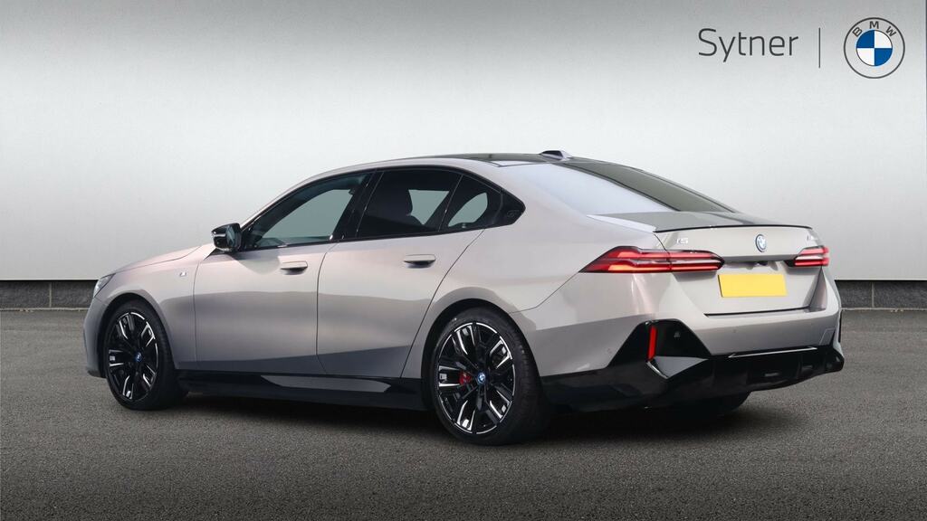BMW i5 442Kw M60 Xdrive 84Kwh YC73CAE Grey #2