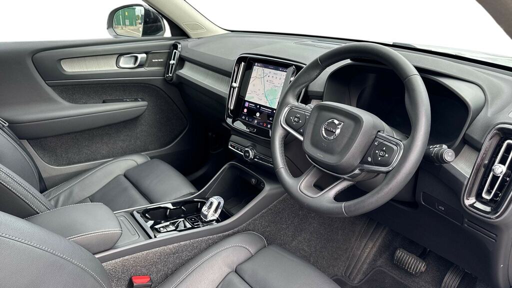 Volvo XC40 2.0 B4p Ultra Dark OY75XGV White #5
