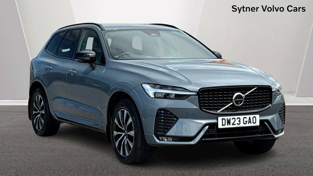 Volvo XC60 2.0 B5p Plus Dark Awd Geartronic Grey