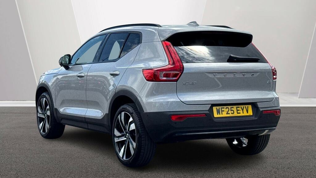 Volvo XC40 2.0 B3p Ultra Bright WF25EYV Silver #2