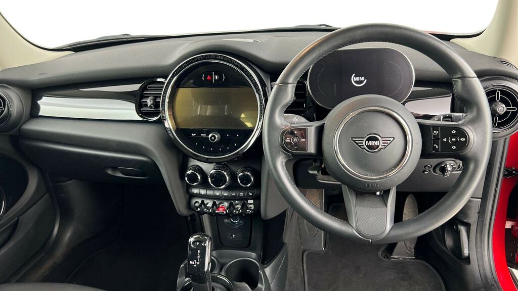 Mini Hatch 1.5 Cooper Classic Premium BD23XFA Red #4