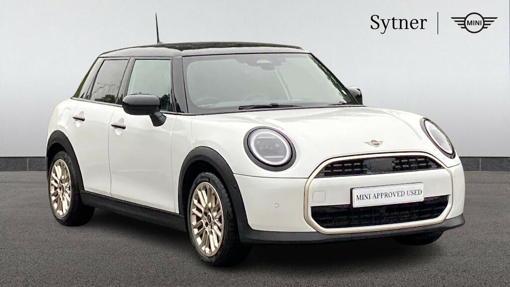 Mini Hatch 1.5 C Exclusive Level 2 White