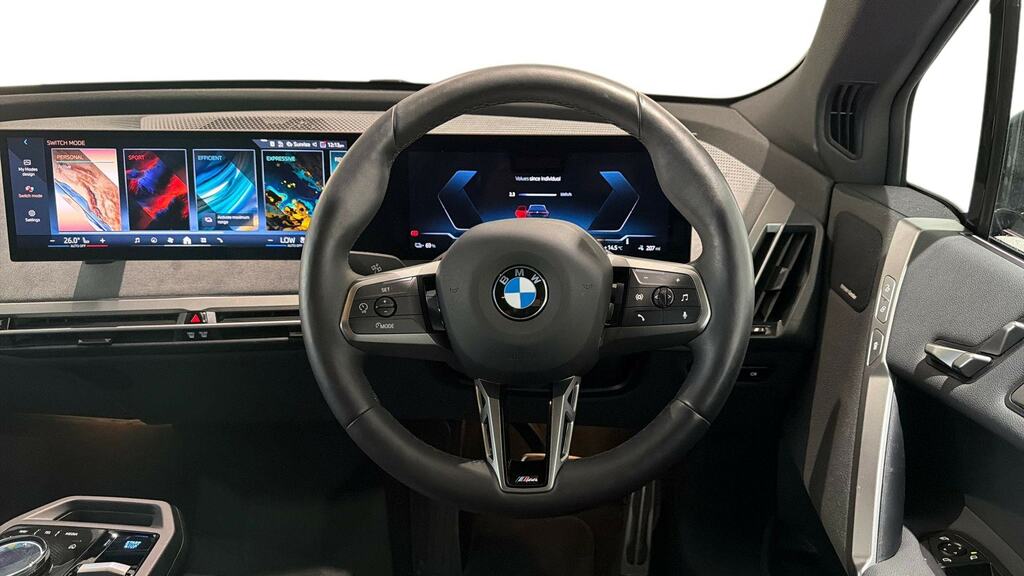 BMW iX 400Kw Xdrive60 M Sport 112Kwh YA25KHH Black #5